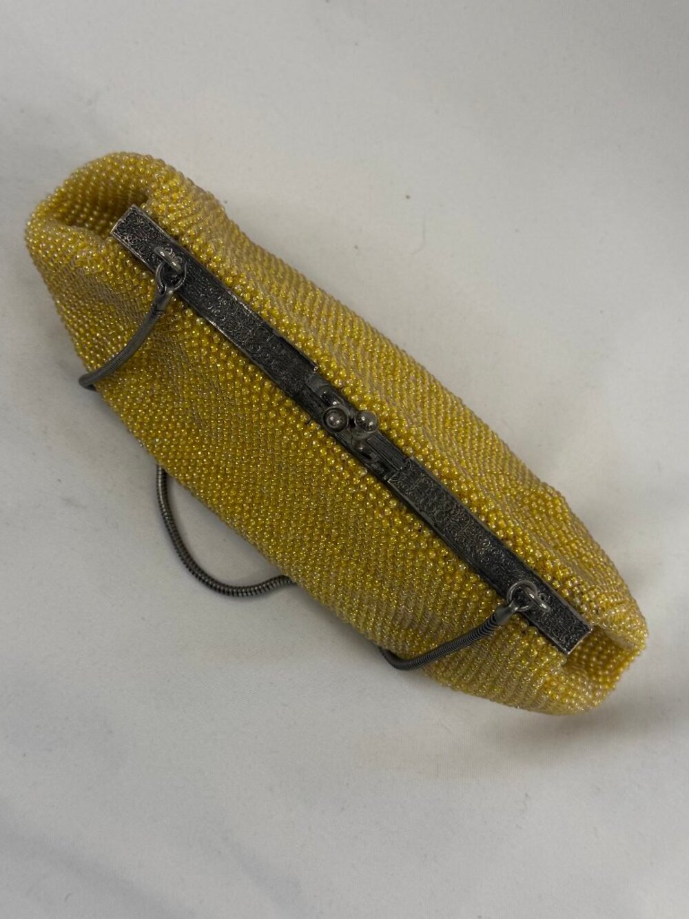 Vintage MCM Golden Yellow Beaded Evening Hand Bag Purse Kiss Lock #4142 - Picture 4 of 5